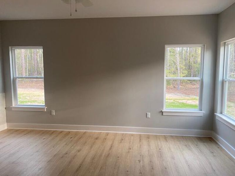Spacious, unfurnished interior of a new home in , Walterboro (Image 7).
