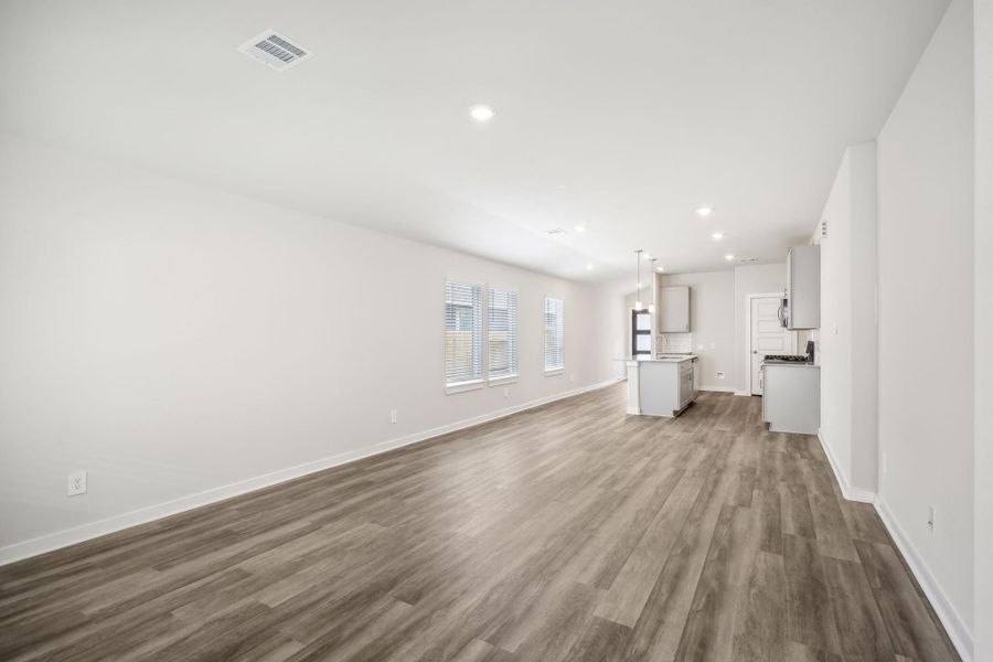 Photo is not of the actual home but is an inspirational photo of builder’s model home and may depict options, furnishings, and/or decorator features that are not included.