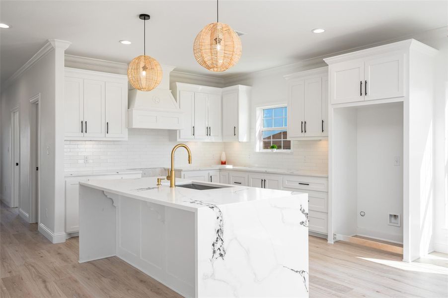 Furnished interior view inside a new home in , Bolivar Peninsula (Image 17).