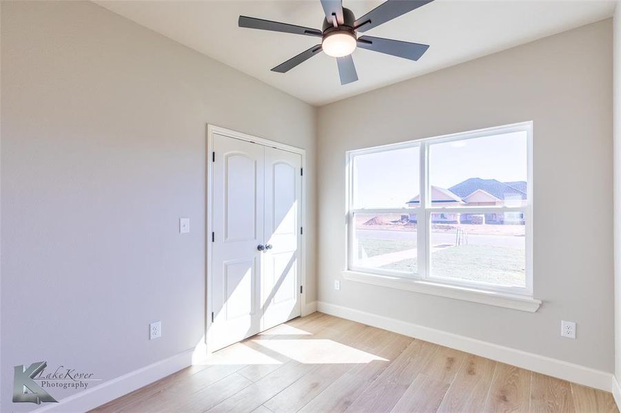 Spacious, unfurnished interior of a new home in , Tuscola (Image 20).