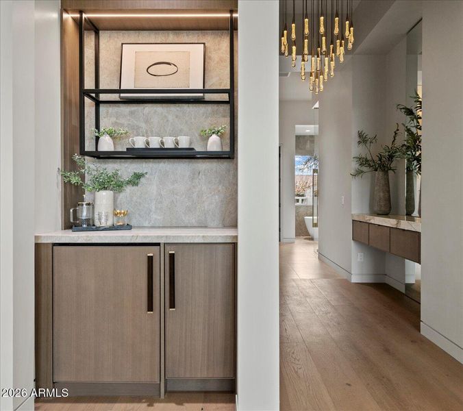 022-9790 N 56th St 11