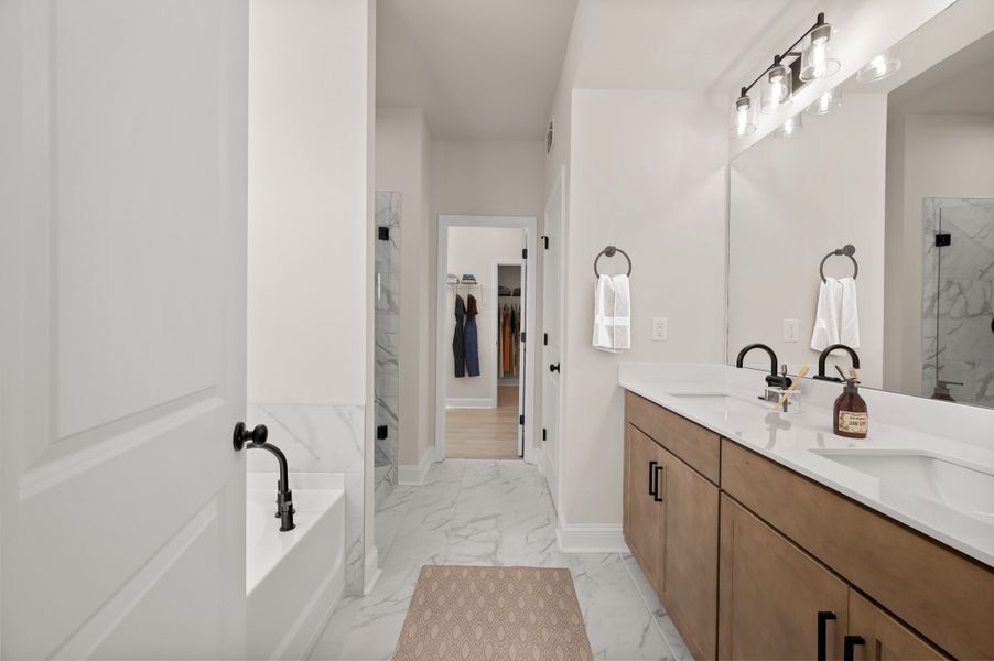 Representative furnished interior of a home built from the Brookwood by Beazer Homes in Cambridge at Steels Bridge, Canton (Image 10).