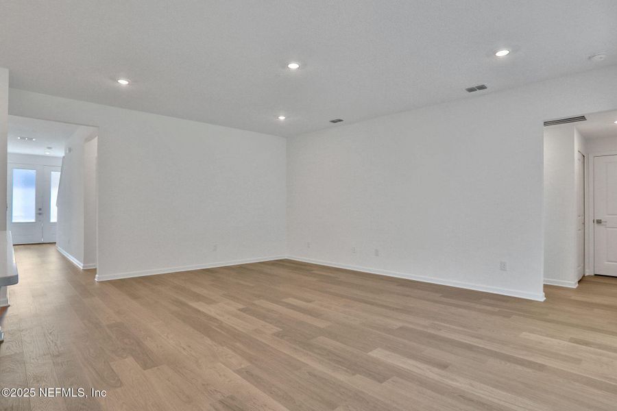 Spacious, unfurnished interior of a new home in Silver Landing at SilverLeaf, St. Augustine (Image 48). Spacious, unfurnished interior of a new home in Silver Landing at SilverLeaf, St. Augustine (Image 48).