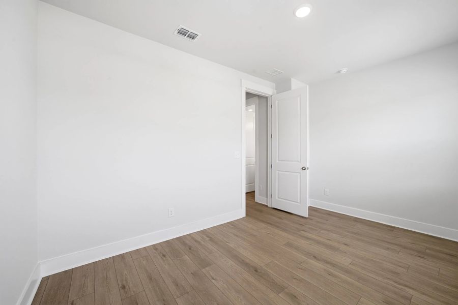 Similar Santorini floorplan. Features and finishes may vary. Similar Santorini floorplan. Features and finishes may vary.