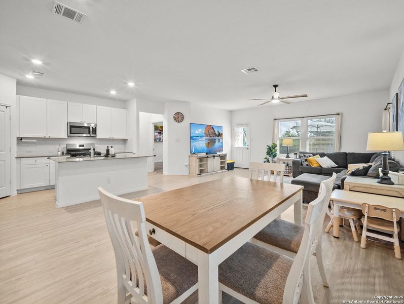 Furnished interior view inside a new home in Morgan Meadows: Barrington Collection, San Antonio (Image 9). Furnished interior view inside a new home in Morgan Meadows: Barrington Collection, San Antonio (Image 9).