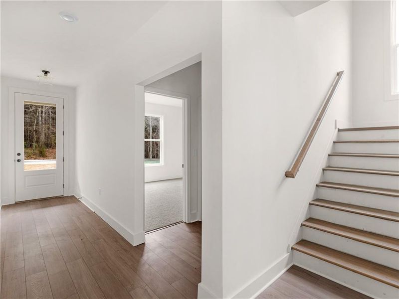 Spacious, unfurnished interior of a new home in , Mansfield (Image 31).