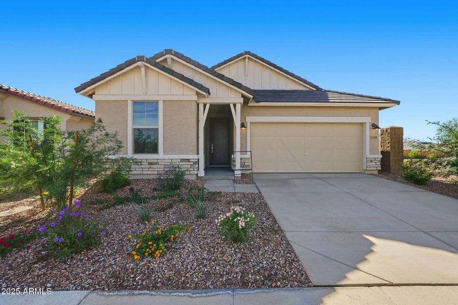 1-web-or-mls-001_ListerPros (4) 1-web-or-mls-001_ListerPros (4)