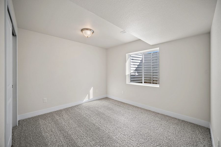 Spacious, unfurnished interior of a new home in Aspen Ranch, Fountain (Image 36).