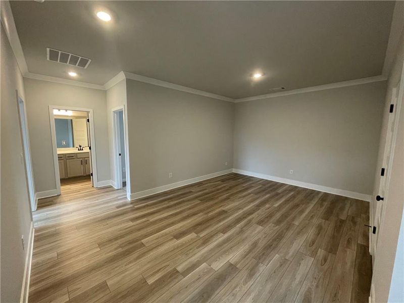Spacious, unfurnished interior of a new home in Summerlin, Winder (Image 19).