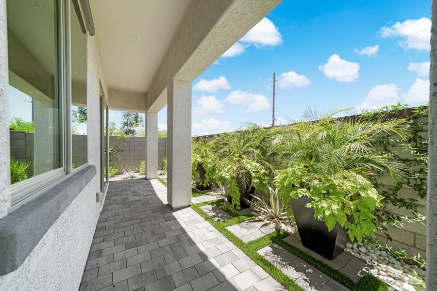 Backyard with Covered Patio | Gemini Model Home | Rialta | New homes in Mesa, Arizona | Landsea Homes