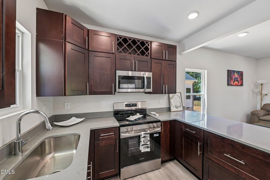 13-web-or-mls-N Ireland St-S1806-013