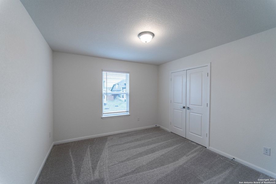 Spacious, unfurnished interior of a new home in Homestead, Schertz (Image 16).
