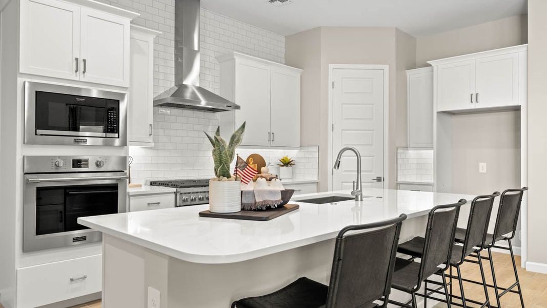 Furnished interior view inside a new home in Aloravita, Peoria (Image 13).