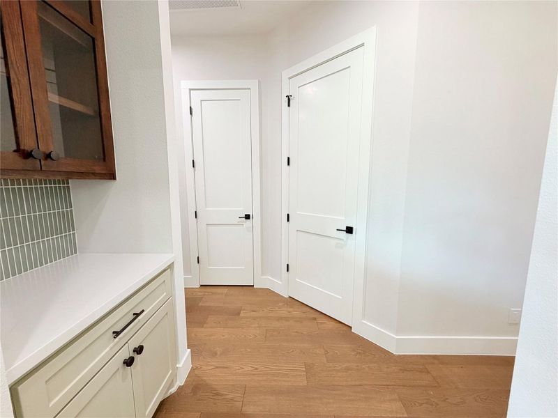 Spacious, unfurnished interior of a new home in , Washington (Image 21).