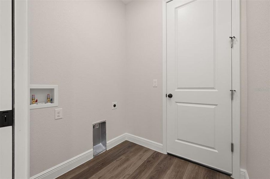 Spacious, unfurnished interior of a new home in , Avon Park (Image 45). Spacious, unfurnished interior of a new home in , Avon Park (Image 45).