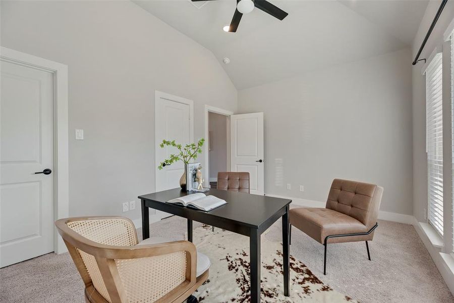 Office/Bedroom 2 Office/Bedroom 2