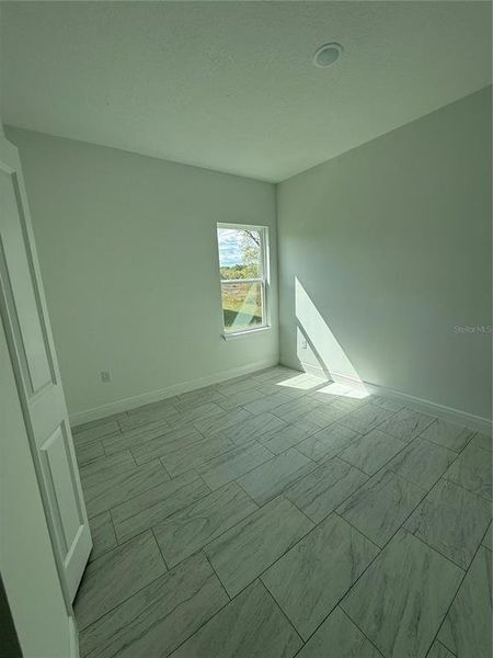 Spacious, unfurnished interior of a new home in , Citrus Springs (Image 14).