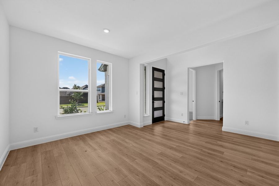 Spacious, unfurnished interior of a new home in The Ridge at Northlake, Northlake (Image 14).