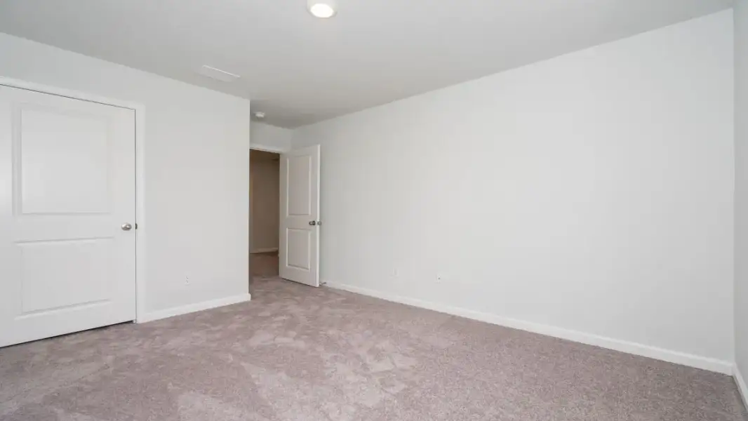 Spacious, unfurnished interior of a new home in Caspian Ridge, Richlands (Image 24).
