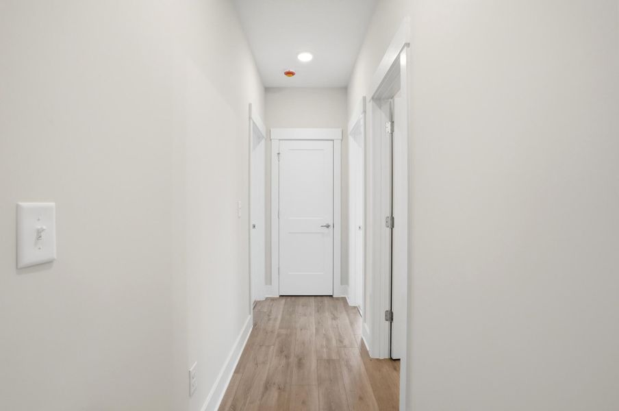 Spacious, unfurnished interior of a new home in Rone Creek, Waxhaw (Image 26).