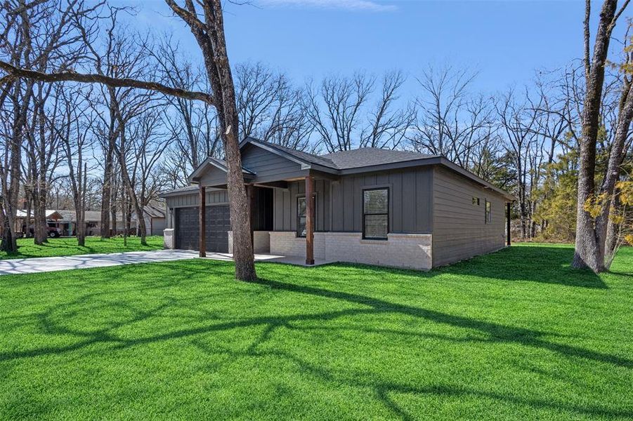 Exterior details and patio area of a home in , Payne Springs (Image 29). Exterior details and patio area of a home in , Payne Springs (Image 29).