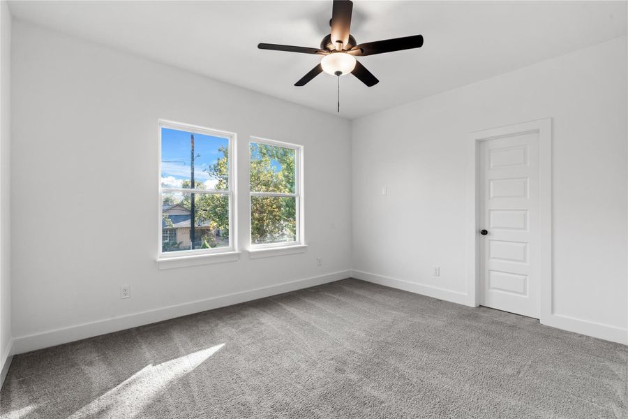 Spacious, unfurnished interior of a new home in , Houston (Image 21).