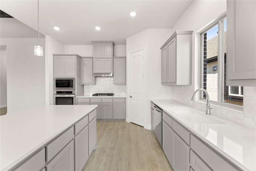 1019 Moss Grove-Kitchen-3