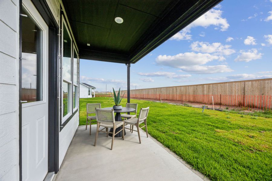 Representative exterior details of a home built from the Eastgate by Centex in Windcress, Cove (Image 3). Representative exterior details of a home built from the Eastgate by Centex in Windcress, Cove (Image 3).