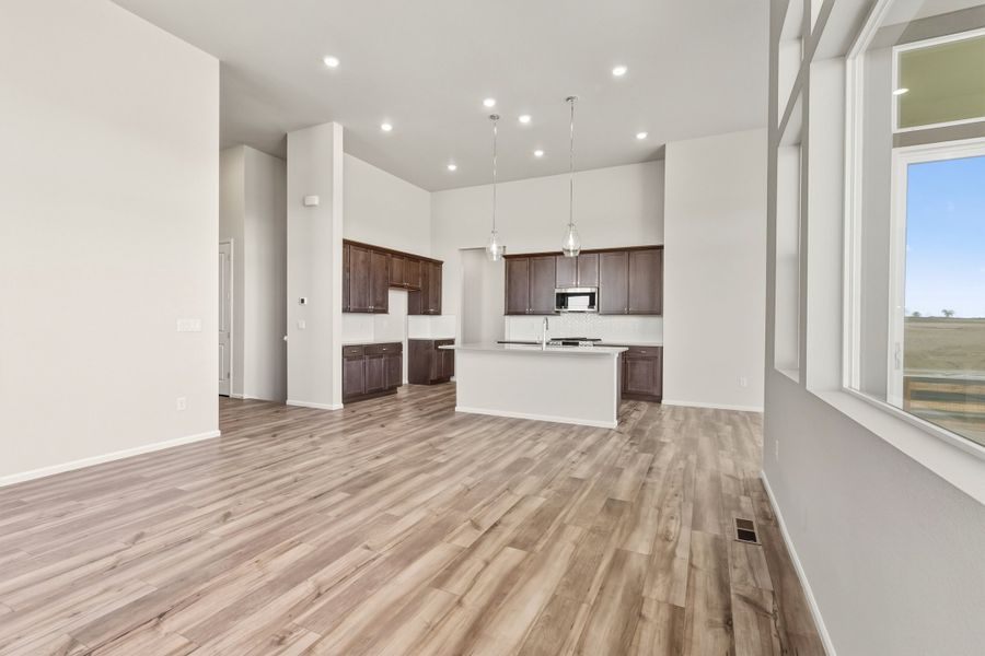Spacious, unfurnished interior of a new home in Talon Pointe, Thornton (Image 10).