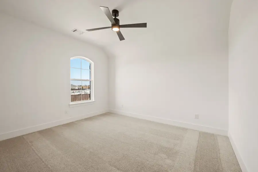 Spacious, unfurnished interior of a new home in Settlers Glen, New Fairview (Image 39).