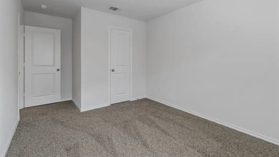 Spacious, unfurnished interior of a new home in Wildwood, Royse City (Image 19).
