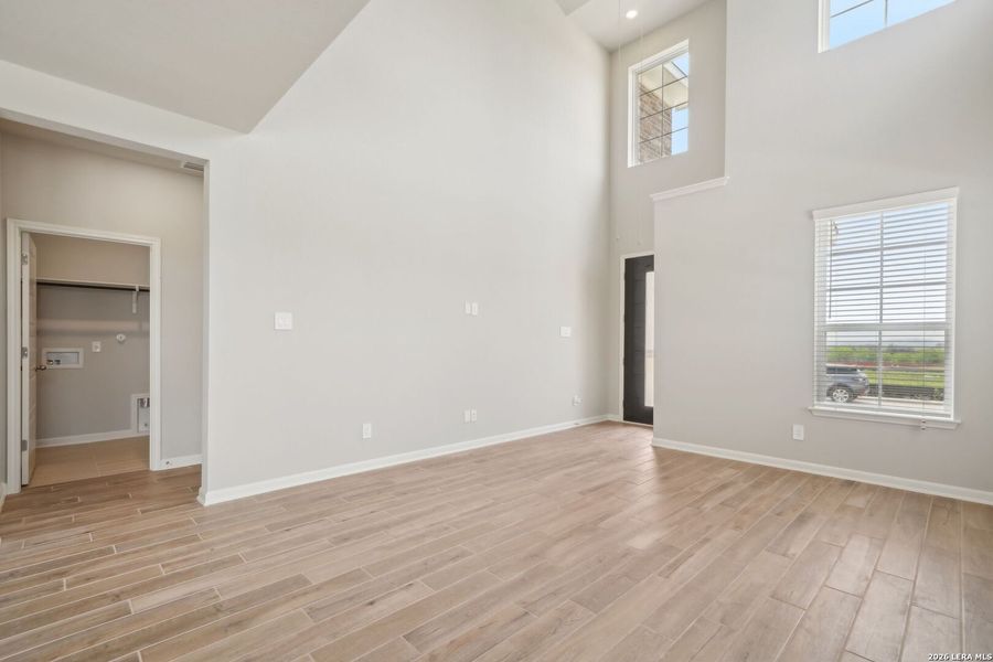 Spacious, unfurnished interior of a new home in Legendary Trails - Premier Series, Cibolo (Image 36).