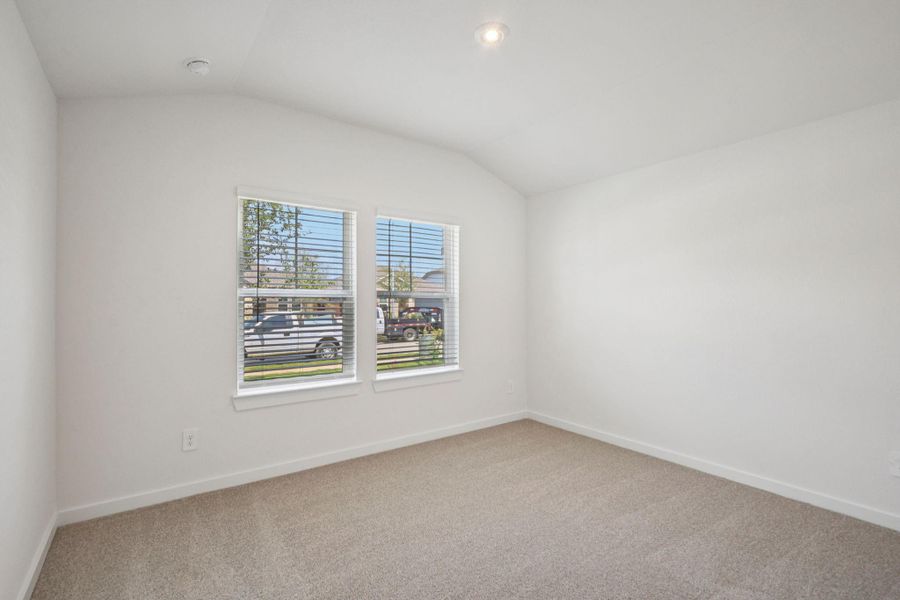 Spacious, unfurnished interior of a new home in Southwinds, Baytown (Image 15). Spacious, unfurnished interior of a new home in Southwinds, Baytown (Image 15).