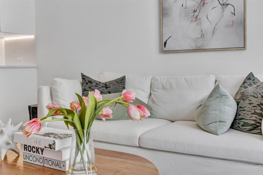 Furnished interior view inside a new home in , Dallas (Image 6).