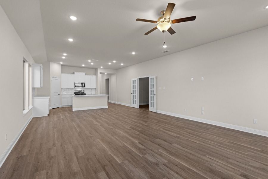 4br New Home in Fort Worth, TX.  - Slide 19