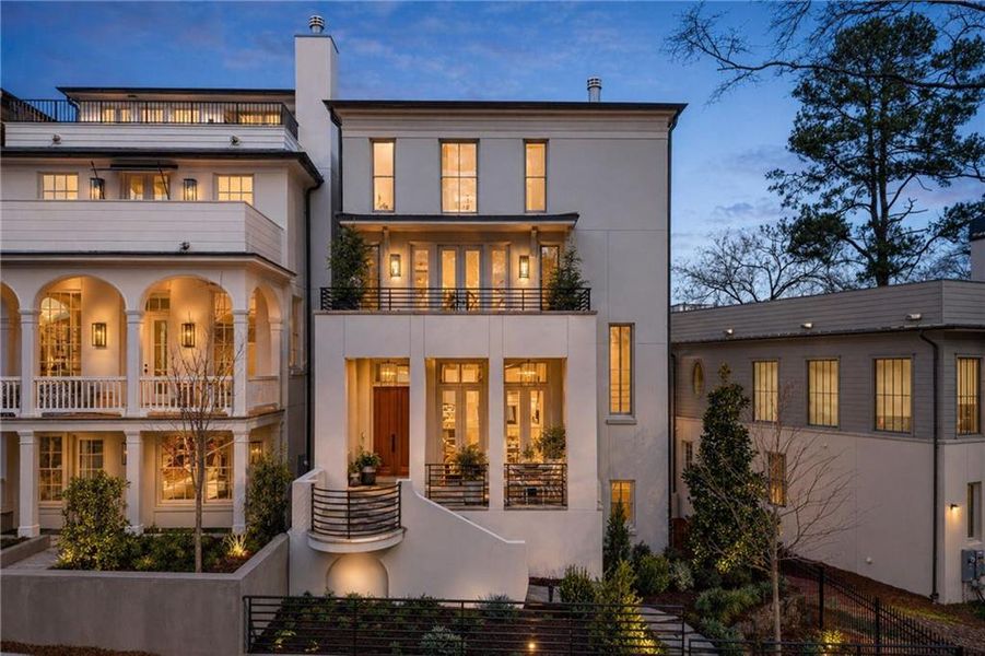 Exterior details and patio area of a home in Delmont, Atlanta (Image 21).