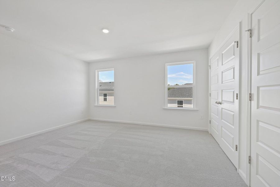33-web-or-mls-Rabbitbrush St-S2304-033