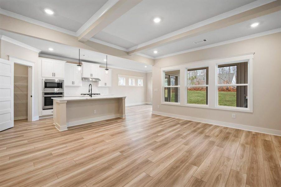 Spacious, unfurnished interior of a new home in Pinecrest Ridge, Dacula (Image 27).