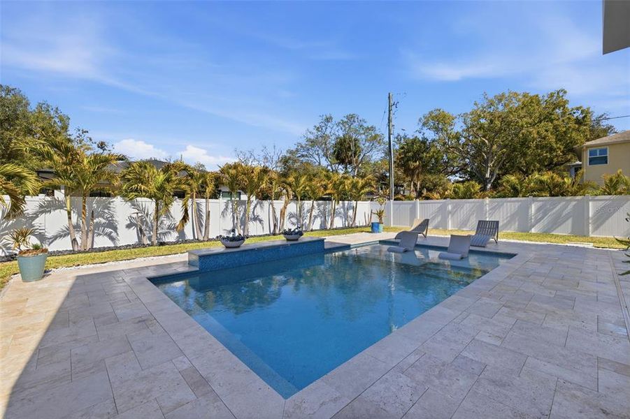 Exterior details and patio area of a home in , Tampa (Image 23).