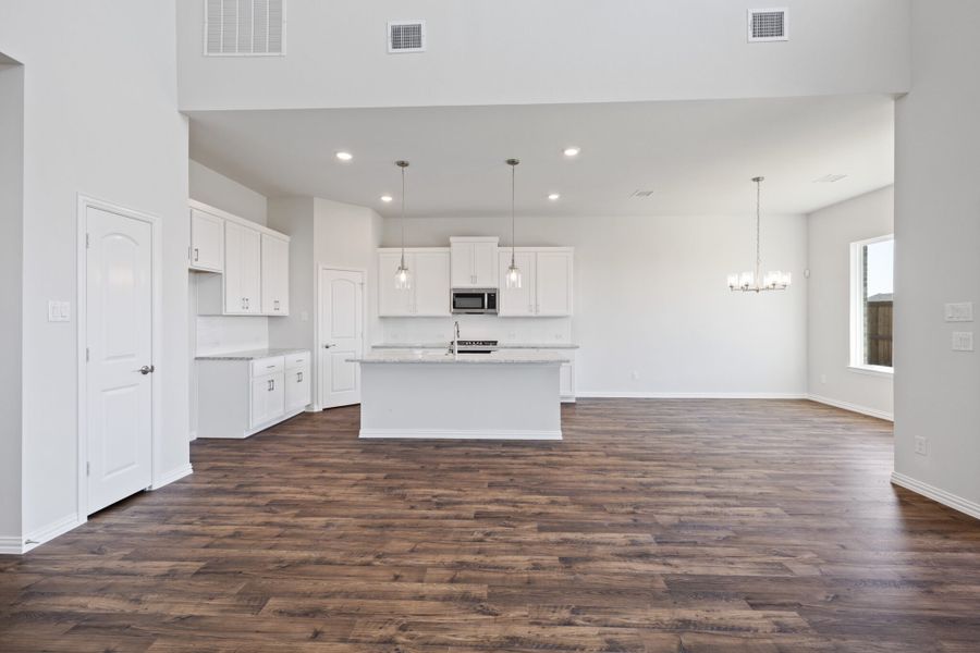 Spacious, unfurnished interior of a new home in Elevon, Lavon (Image 23).