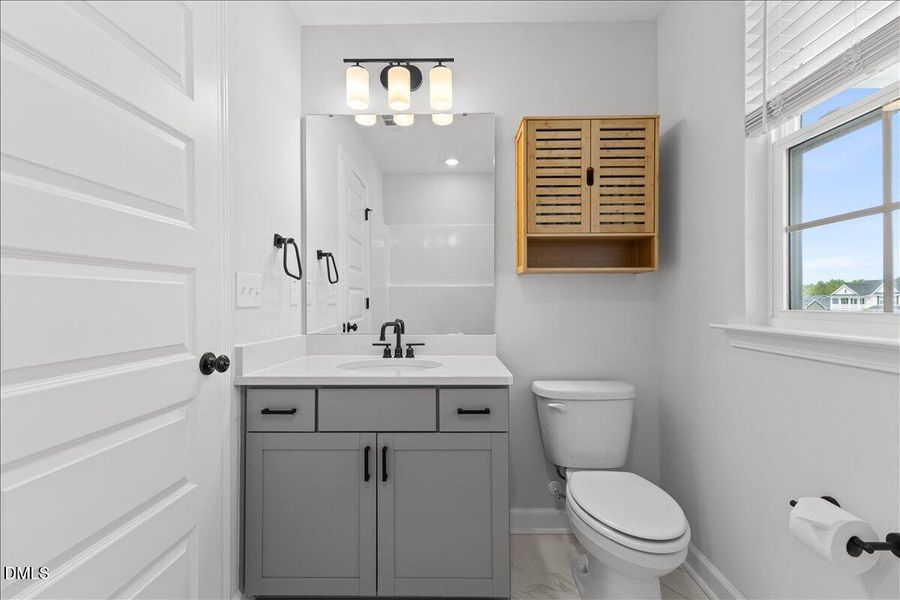 24-33 Pear Blossom Pkwy