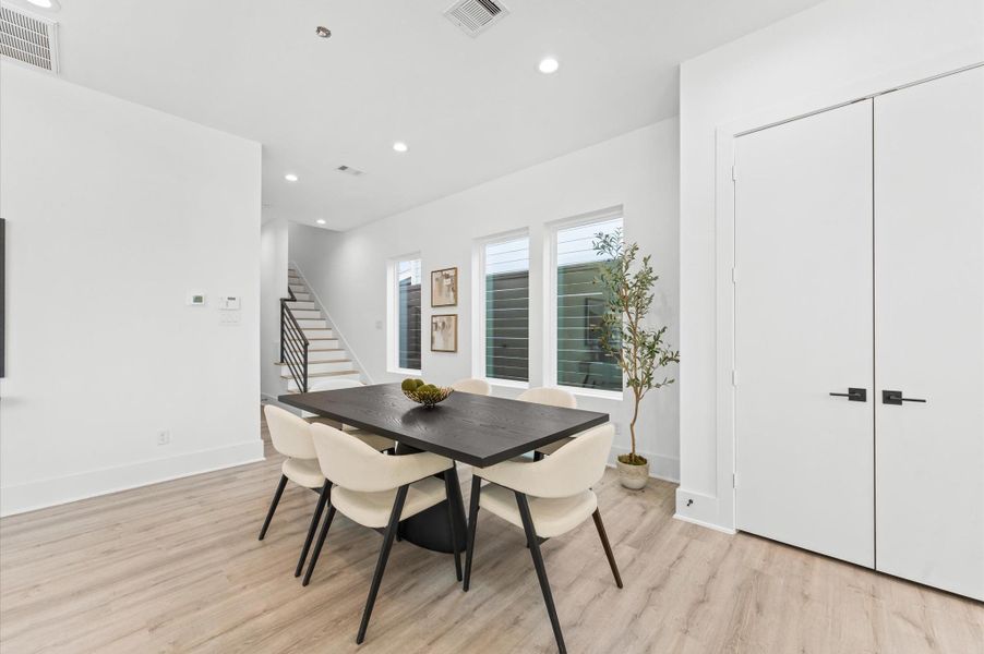 Image 32 of a home in .