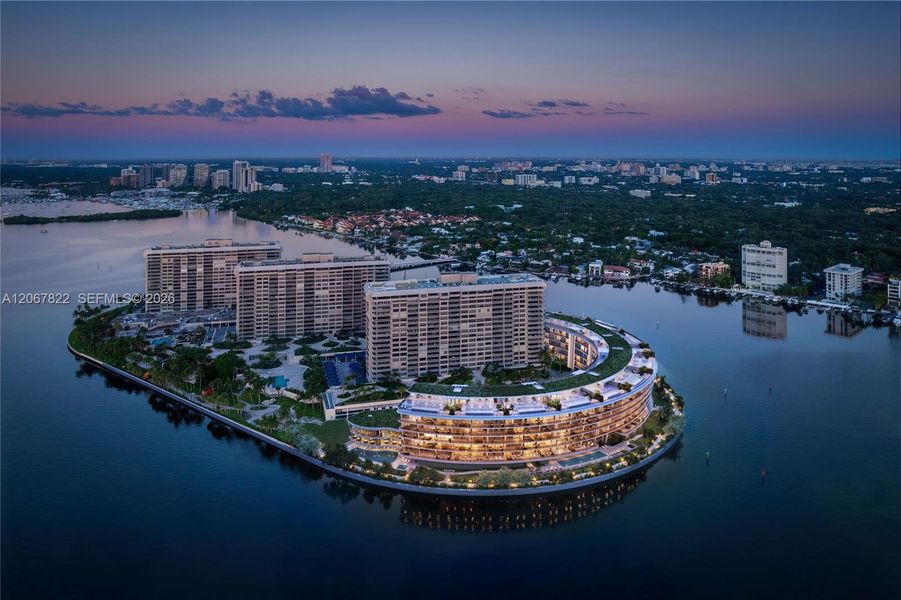 Condo located in Miami, FL showcasing its design and architecture (Image 4).