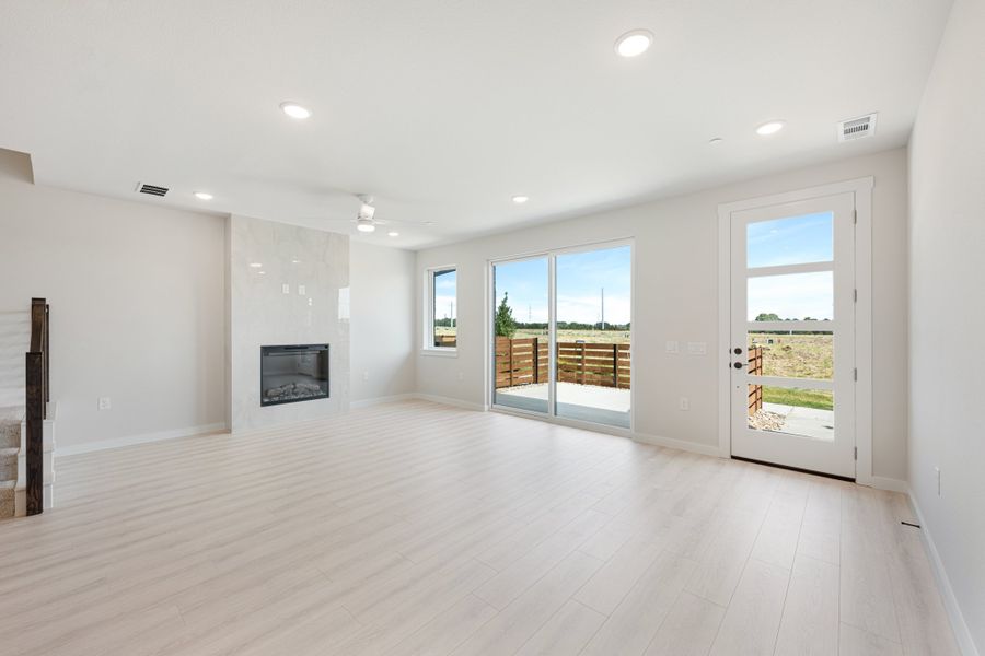 Spacious, unfurnished interior of a new home in Wildridge, Oak Point (Image 33). Spacious, unfurnished interior of a new home in Wildridge, Oak Point (Image 33).