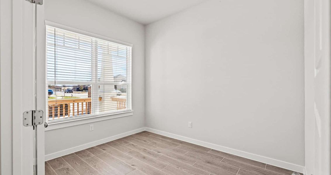 Spacious, unfurnished interior of a new home in Trace, San Marcos (Image 18).