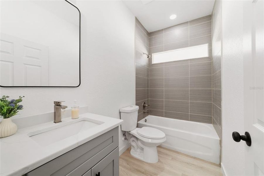 Furnished interior view inside a new home in , Ocala (Image 35).