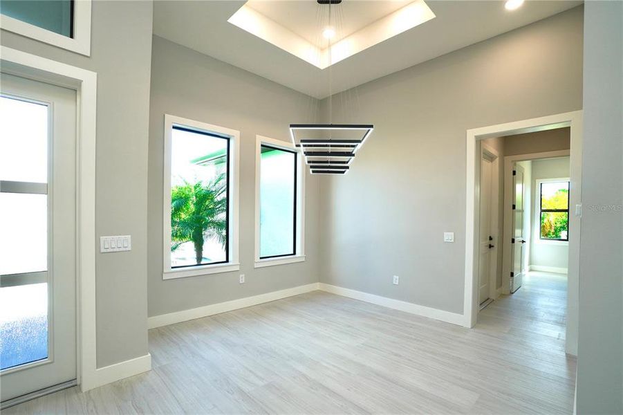 Spacious, unfurnished interior of a new home in , Rotonda West (Image 42).