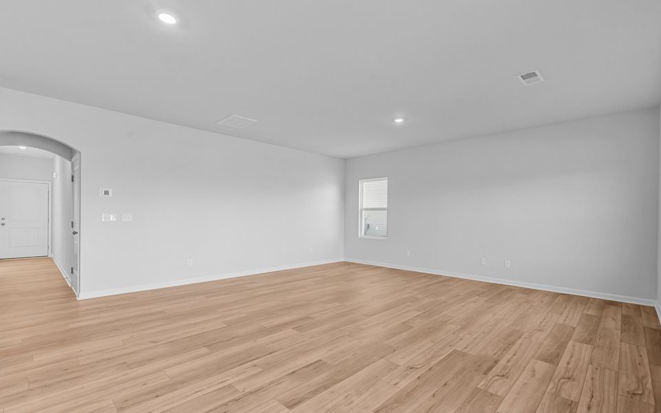 Spacious, unfurnished interior of a new home in Bell West, Kernersville (Image 17). Spacious, unfurnished interior of a new home in Bell West, Kernersville (Image 17).