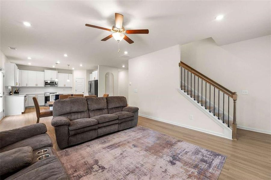 Furnished interior view inside a new home in , Dallas (Image 16).