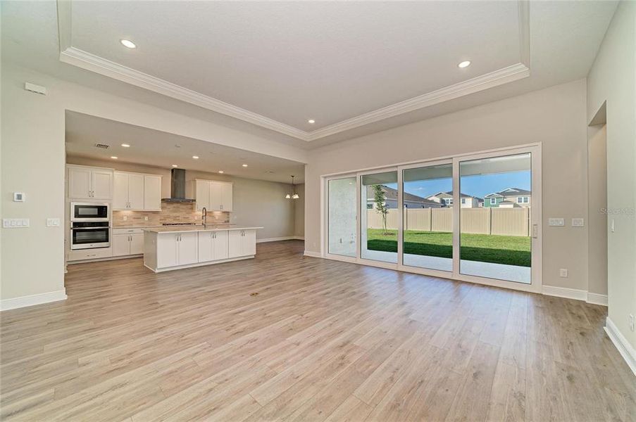 Spacious, unfurnished interior of a new home in Pasadena Woods, Wesley Chapel (Image 30).